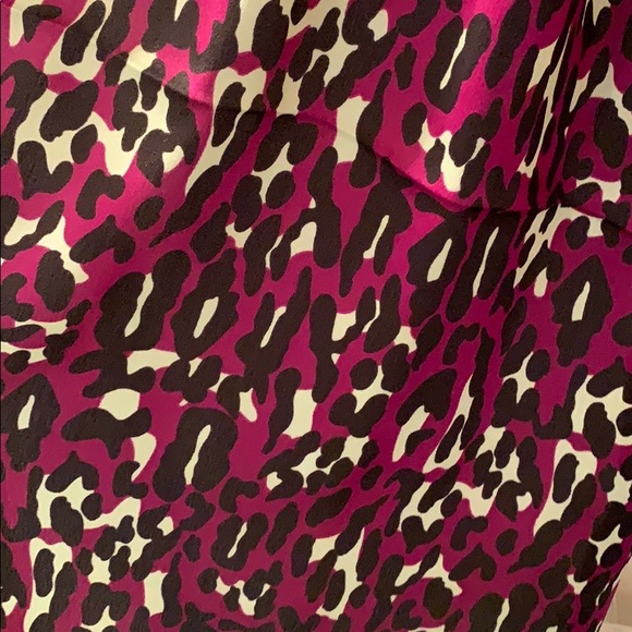 NWT purple leopard print scarf - Picture 2 of 4